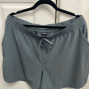 Patagonia Women’s Fleetwith Shorts- Plume Grey/Blue (Size XL) 5” inseam